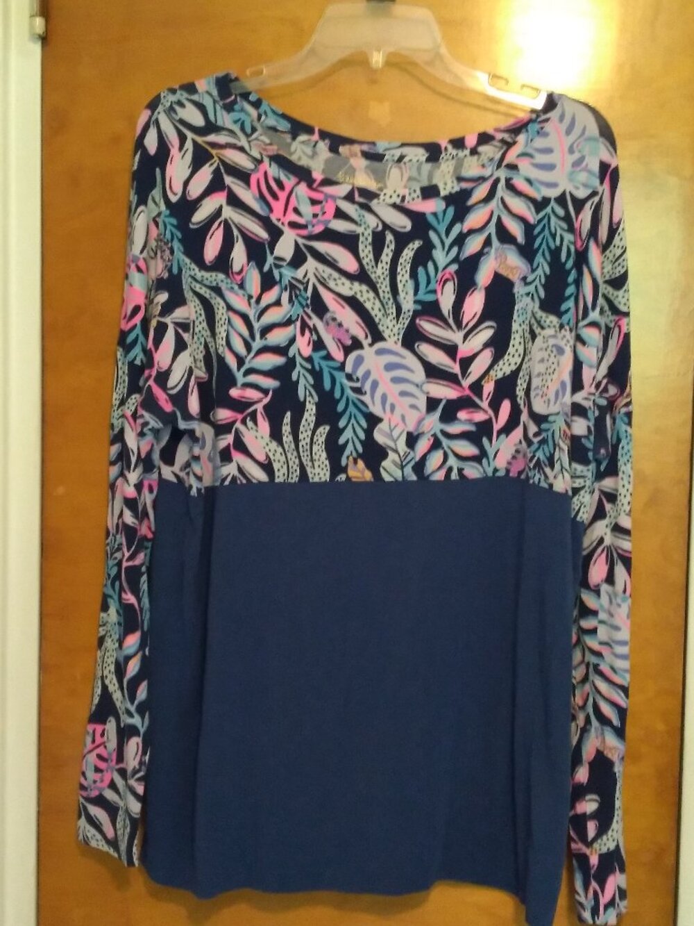 Lilly Pulitzer Finn Top - Large